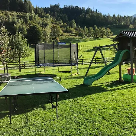 Rieserhof/fam. Meissnitzer בית חווה *